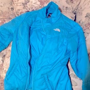 Small Women’s Northface puffer jacket